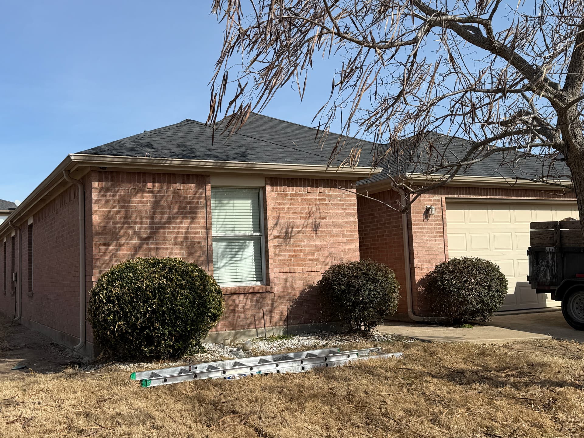 Gallery photos for Fresh Roof Upgrade for a Cozy Family Home: Image #1